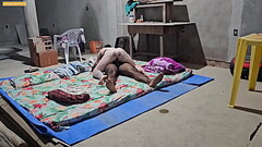 Enteada safada e vista no meio de uma bagun&ccedil_a tranzando com padrasto ele gozou dentro dela tentando encherta a putinha Thumb