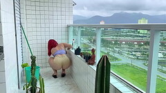 Essa empregada veio com esse shortinho para me provocar, ela tem a bunda mais linda que eu j&aacute_ vi Thumb