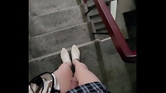 【伪娘】美腿娘楼梯间手冲射出 Thumb