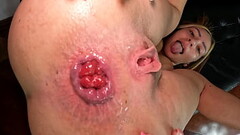 A primeira vez da novinha com anal intenso e creampie - Giih Spanic Thumb