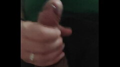 Seguran&ccedil_a do shopping se masturbando no banheiro Thumb