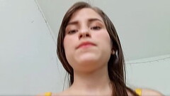 LE ARREGLO LAS U&Ntilde_AS A MI HERMANASTRA Y SE PONE CACHONDA Y ME PRESTA SU RICO CO&Ntilde_O APRETADO Thumb