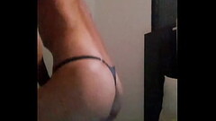 Batendo uma para o vizinho da obra Thumb
