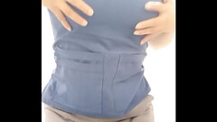 ZORRA AVENTURERA!! AUXILIAR DE LIMPIEZA INGRESA AL BA&Ntilde_O DE LOS USUARIOS PARA REALIZAR LA LIMPIEZA DIARIA!! COMO ELLA TIENE UN CANAL PORNO MUESTRA SUS HERMOSAS TETAS  SEXY Thumb