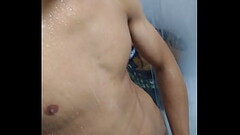 Uma durante o banho Thumb