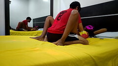 SEGUNDA PARTE DEL VIDEO!! LA HERMANASTRA CONTINUA EN EL PORNO Y REALIZA LA ESCENA EROTICA JUNTO A SU HERMANASTRO, EL HERMANASTRO ESTA MUY CERCA DE PENETRAR ESE AGUJERO NEGRO Y OSCURO. PORNO REAL CASERO Thumb