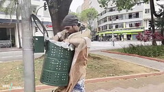 O MORADOR DE RUA DOTADO (COMPLETO NO RED) Thumb