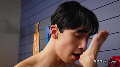 Frat gay is anal fucked and cummed on the sofa Thumb