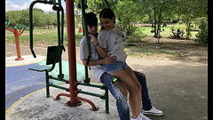 D&Iacute_A 1 - HERMANASTRO  INVITA  A SU HERMANASTRA A LA  CAMA DESPUES DE HACER EJERCIO EN EL PARQUE AL AIRE LIBRE  - &iexcl_Creampie sorpresa para la HERMANASTRA ! - FAMILIA JODIDA Thumb