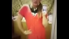 Bethany and Taylor swift Thumb
