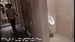 Pinay Sex Scandal -Teacher kinantot sa pang publiko banyo Thumb