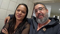 Muita sacagem durantes as grava&ccedil_&otilde_es do casal com a atriz Priscila Belini Thumb