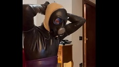 How to wear a tight gas maks (for latex-rubber fetish lovers) Thumb