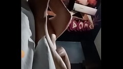 Masturb&aacute_ndo madura hasta que se viene Thumb