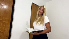 Ayudando a mi Hijastra con la Tarea de Matem&aacute_tica a Cambio Tiene que hacer todo lo que le Pida su Padrastro Pervertido Thumb