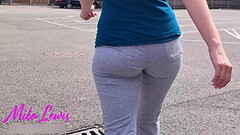 Going For A Walk In Leggings And Wearing A Pad Thumb