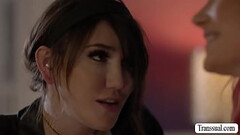 Lovely Tbabe fucks her hot stepsister Thumb