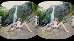 Yanks Amateur Beauty Verronica Masturbating In VR Thumb