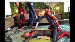 geile gay knapen in strakke spandex pakjes hebben zin in gay sex Thumb