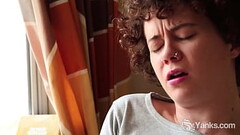 Naughty Yanks Rosie Budd Masturbates Thumb