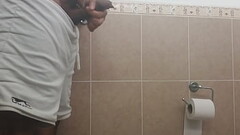 Mi vecino se est&aacute_ ba&ntilde_ando y me voy a meter s cogermelo Thumb