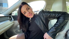 Passers-by do not allow a normal blowjob in the car Thumb