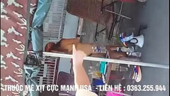 Quay l&eacute_n em g&aacute_i ở truồng chạy l&ograve_ng v&ograve_ng qu&aacute_ gh&ecirc_ Thumb