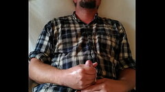 BEAR MOANING LOUD WHILE IT MASTURBATES Thumb