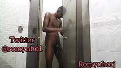 ATOR PORN&Ocirc_  ROMYNHORJ TOMANDO BANHO ANTES DE IR PRA MAIS UM DIA DE GRAVA&Ccedil_AO Thumb