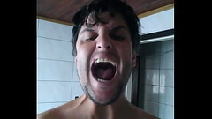 '_'_Edimar de Pinho berrando'_'_ Thumb
