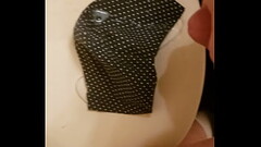 Mask cumshot Thumb